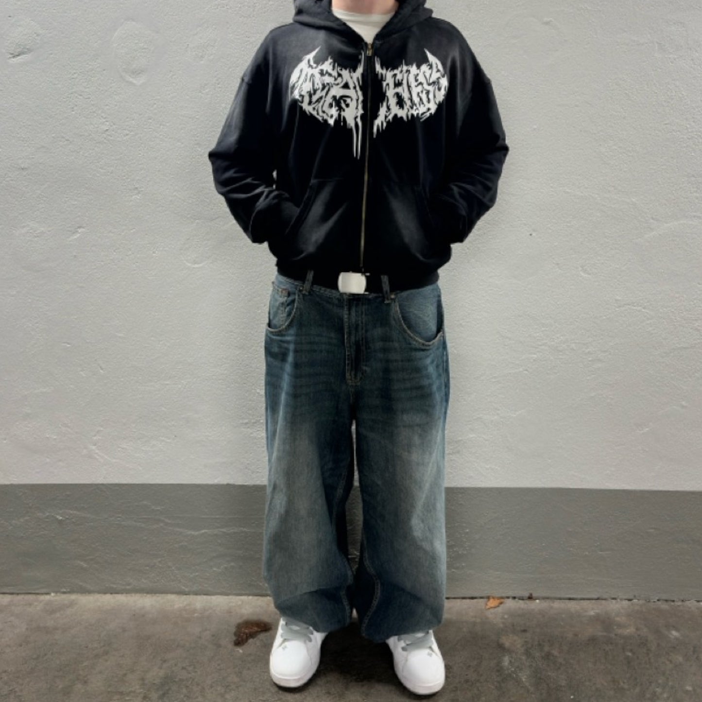 (PRE-ORDER) BLACK ZIP HOODIE